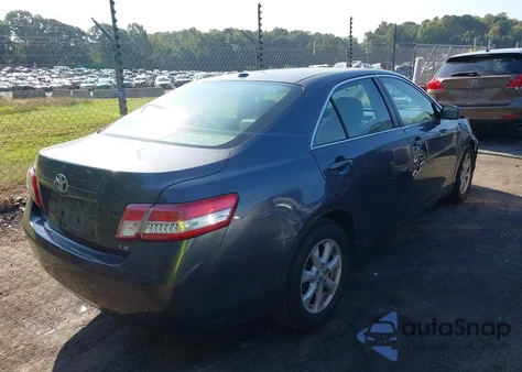 2011 Toyota Camry Le z USA, uszkodzony, nr VIN 4T1BF3EK4BU688482
